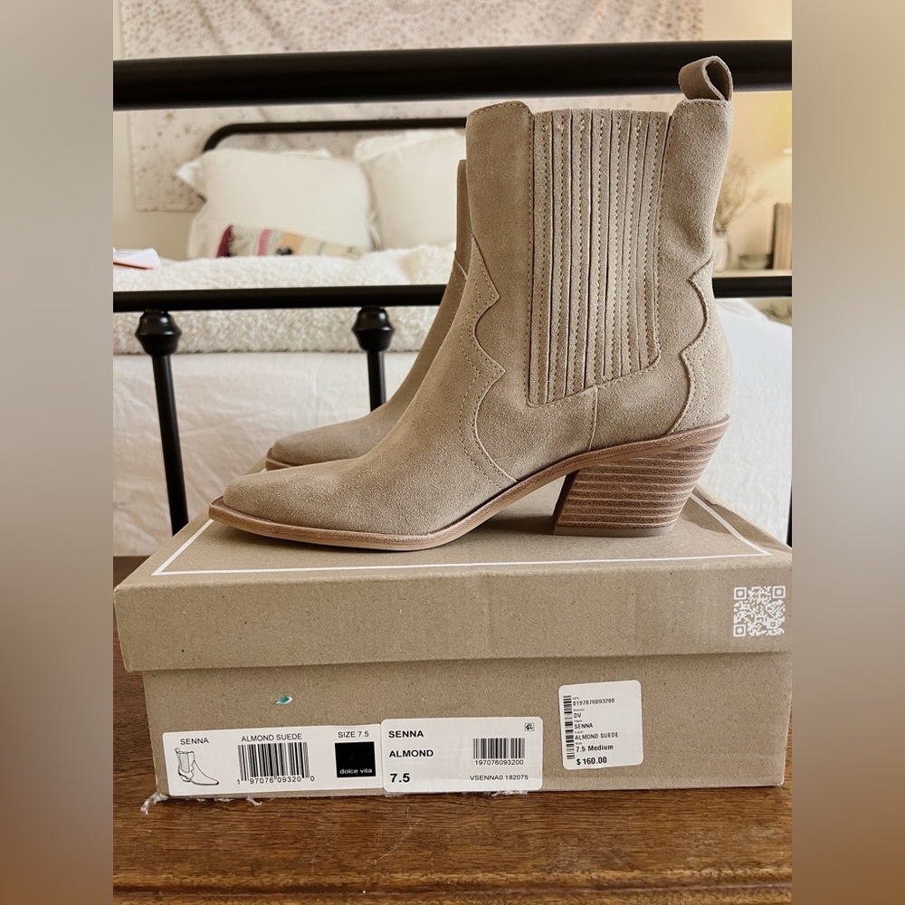 Dolce Vita Booties